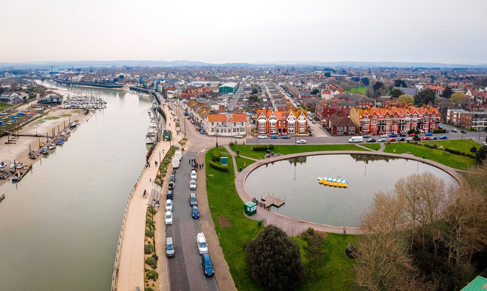 Littlehampton beach and seafront view – mortgage broker Littlehampton